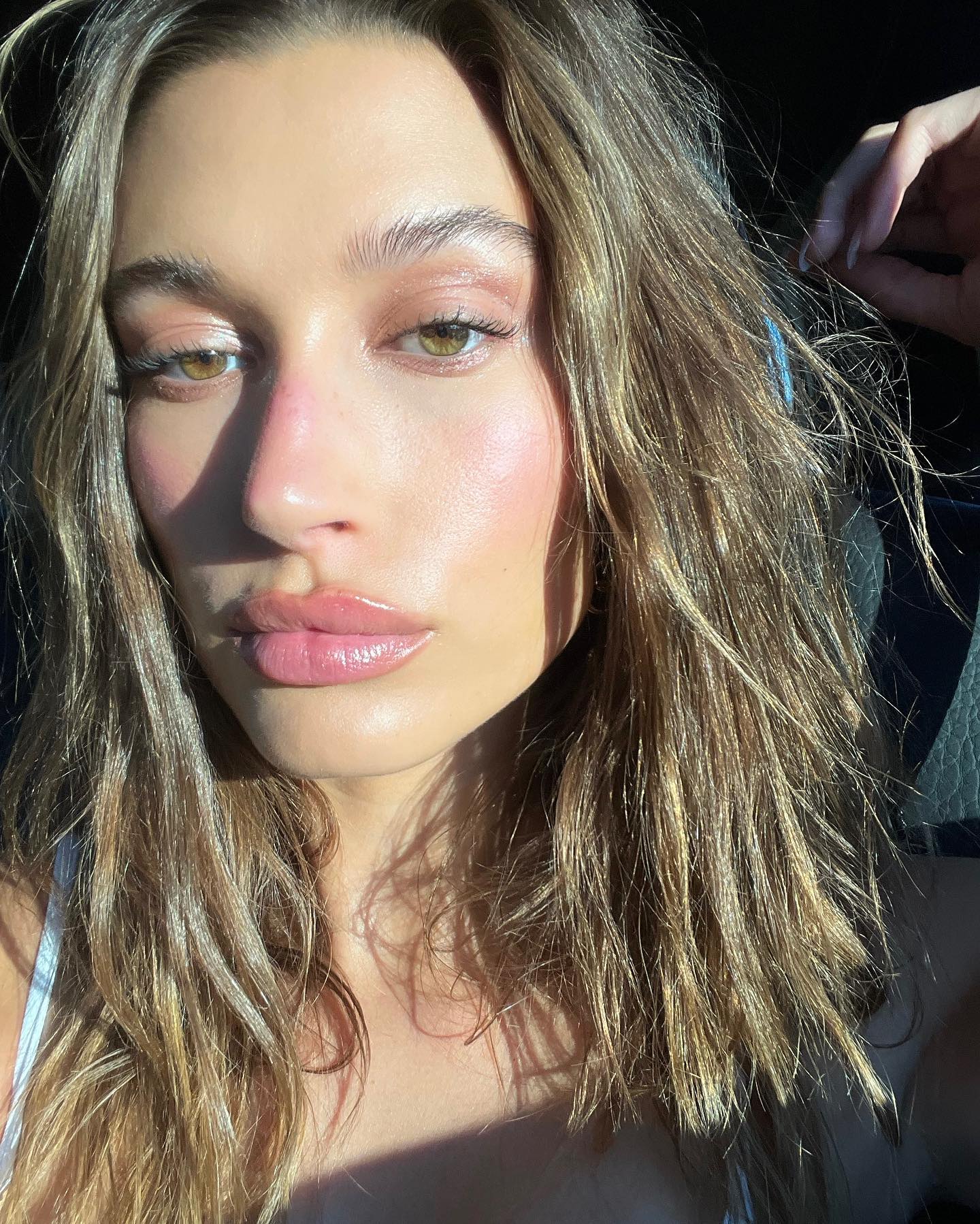 Hailey Bieber (Instagram) Hailey Bieber (Instagram)