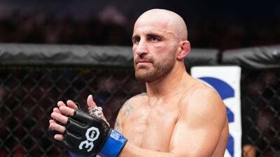 Featherweight champ Alexander Volkanovski (Twitter) Featherweight champ Alexander Volkanovski (Twitter)