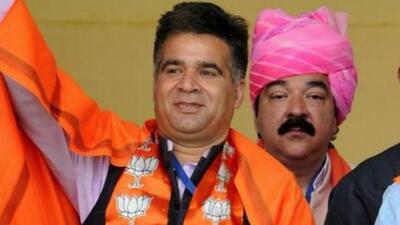 Reacting to veteran Congress leader Digvijaya Singh’s remarks over Pulwama terror attack, Jammu and Kashmir BJP president Ravinder Raina on Tuesday said the Congress leader spoke the language of enemies of India. (HT file photo)
