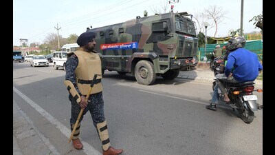 The Chandigarh police on Tuesday identified 10 more suspects and released their pictures who were involved in violence on the Sector 52/53 dividing road on February 8. However, the police are yet to make any arrests. (Ravi Kumar/HT)