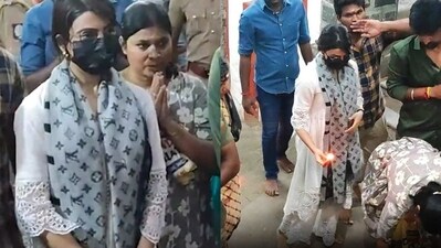 Samantha Ruth Prabhu at Pazhani temple. Samantha Ruth Prabhu at Pazhani temple.