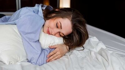 6 simple everyday habits to improve your sleep (Freepik) 6 simple everyday habits to improve your sleep (Freepik)