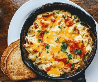 Mac and cheese (Unsplash) Mac and cheese (Unsplash)