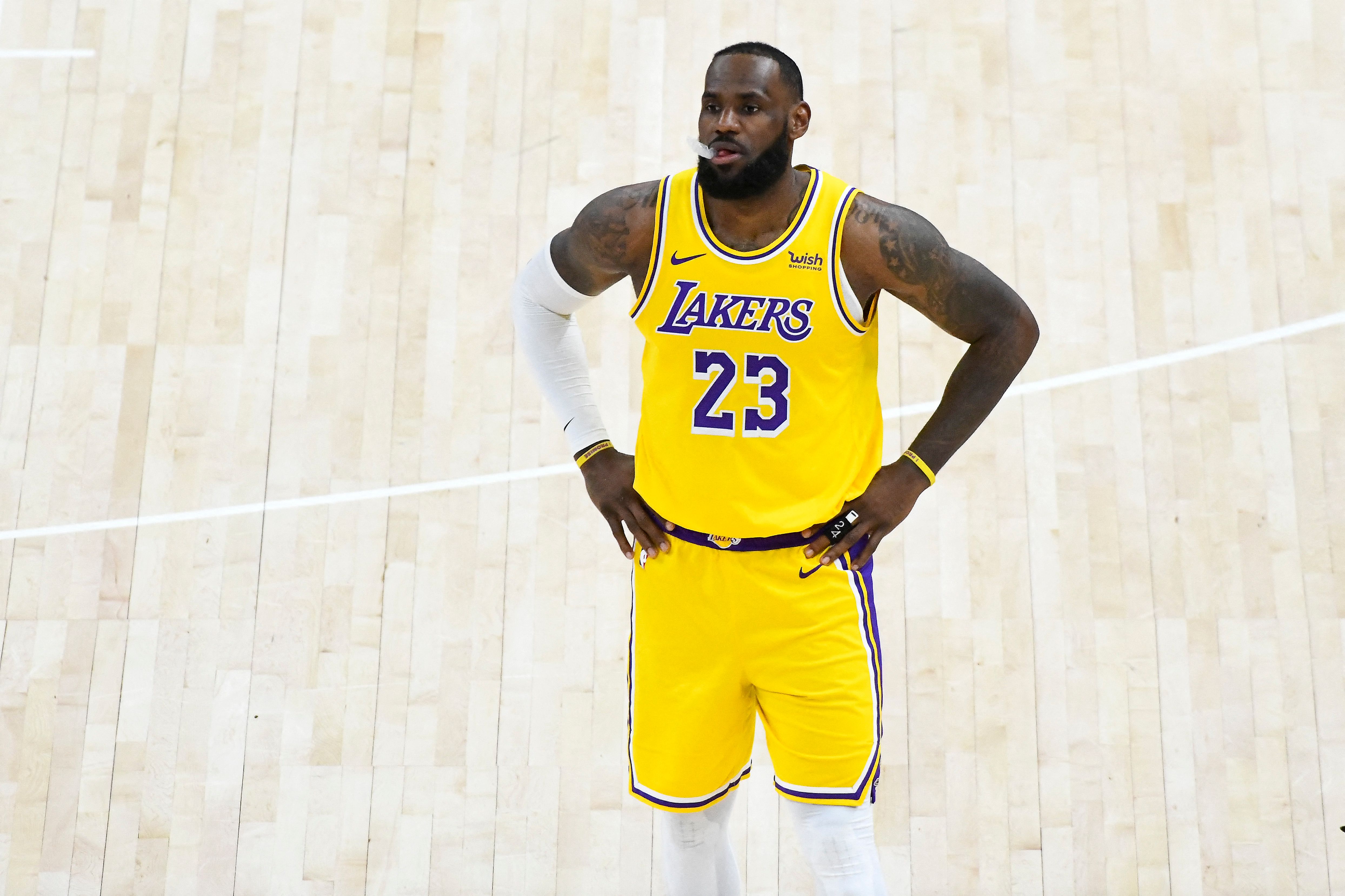 LA Lakers' LeBron James (AFP) LA Lakers' LeBron James (AFP)