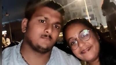 Nalasopara murder: Killer spent two hours outside police station after committing crime Nalasopara murder: Killer spent two hours outside police station after committing crime