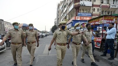 The district administration has banned music bands, DJ music at weddings and bursting crackers after 10 pm from February 16 to March 4 in view of the Uttar Pradesh Secondary Board examinations, officials said on Monday.(HT/Representational)