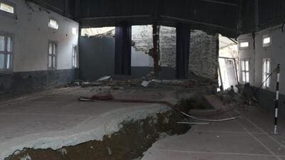 Cracks in houses and ground fissures in Joshimath town in Chamoli district. (HT photo)