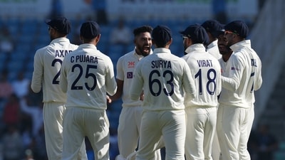 Nagpur: India's Mohd Siraj celebrates with teammates the dismissal of Australian batter Usman Khawaja during the 1st cricket test match between India and Australia at Vidharba Cricket Association Stadium, in Nagpur, Thursday, Feb. 9, 2023. (PTI Photo/Vijay Verma) (PTI02_09_2023_000013A) (PTI) Nagpur: India's Mohd Siraj celebrates with teammates the dismissal of Australian batter Usman Khawaja during the 1st cricket test match between India and Australia at Vidharba Cricket Association Stadium, in Nagpur, Thursday, Feb. 9, 2023. (PTI Photo/Vijay Verma) (PTI02_09_2023_000013A) (PTI)