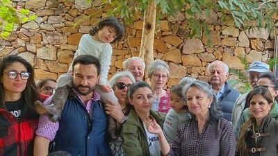 Soha Ali Khan, Kareena Kapoor, Saif Ali Khan, Sharmila Tagore, Kunal Kemmu and Saba Ali Khan. Soha Ali Khan, Kareena Kapoor, Saif Ali Khan, Sharmila Tagore, Kunal Kemmu and Saba Ali Khan.
