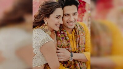 Kiara Advani and Sidharth Malhotra couldn't stop smiling as they geared up for the big day. (Instagram/@kiaraaliaadvani) Kiara Advani and Sidharth Malhotra couldn't stop smiling as they geared up for the big day. (Instagram/@kiaraaliaadvani)