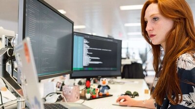 An IT company in MP freezes systems after shift hours end and reminds people to go home. (Representational Image/Pexels (ThisIsEngineering))
