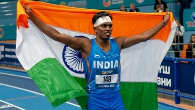 Praveen Chithravel set an indoor national record. Praveen Chithravel set an indoor national record.