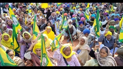 After the announcement of repealing the farm laws by Prime Minister Narendra Modi on November 19, 2021, the SKM sought assurance from the Centre for resolving other issues. (HT file photo) After the announcement of repealing the farm laws by Prime Minister Narendra Modi on November 19, 2021, the SKM sought assurance from the Centre for resolving other issues. (HT file photo)