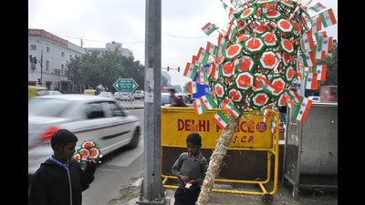 Flags being sold on the streets of New Delhi on the eve of Republic Day in this picture dated January 24, 2015. (Subrata Biswas/ Hindustan Times) Flags being sold on the streets of New Delhi on the eve of Republic Day in this picture dated January 24, 2015. (Subrata Biswas/ Hindustan Times)
