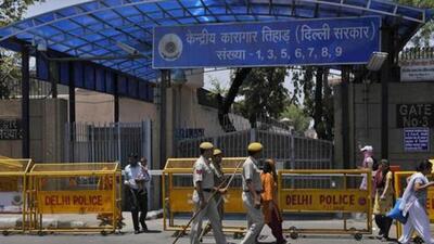 Security personnel outside Tihar jail in New Delhi. (Vipin Kumar/ HT File Photo)