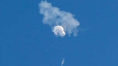 The suspected Chinese spy balloon drifts to the ocean after being shot down off the coast in Surfside Beach, South Carolina, US, on February 4. (REUTERS) The suspected Chinese spy balloon drifts to the ocean after being shot down off the coast in Surfside Beach, South Carolina, US, on February 4. (REUTERS)