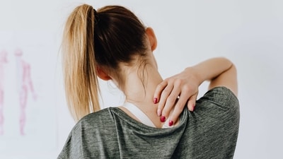 Misalignment and lack of awareness during practice or even everyday activities can lead to neck pain, which is very frequent. (pexels) Misalignment and lack of awareness during practice or even everyday activities can lead to neck pain, which is very frequent. (pexels)