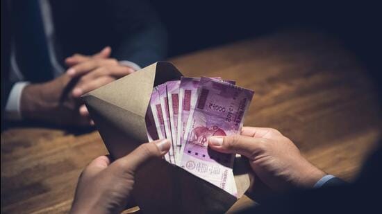 Vigilance questioned Sandeep Sandhu for three hours in relation to the streetlights grant embezzlement case. (iStockphoto)