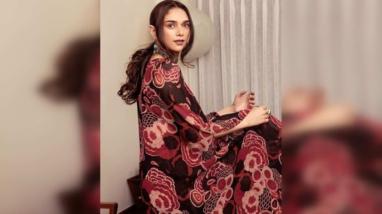 Aditi Rao Hydari picked the 'Black Gulbahar Cape And Skirt Set' from the collection of designer Bhumika Sharma.&nbsp;(Instagram/@aditiraohydari)