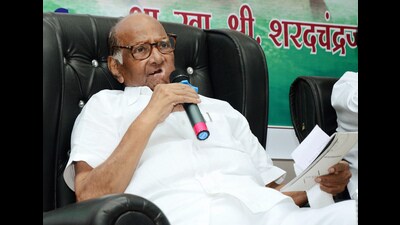 After Bapat’s appearance, Congress’ Kasba Peth candidate Ravindra Dhnagegar met Pawar on Friday morning and requested him to hold a rally in Kasba Peth assembly constituency. (HT PHOTO)