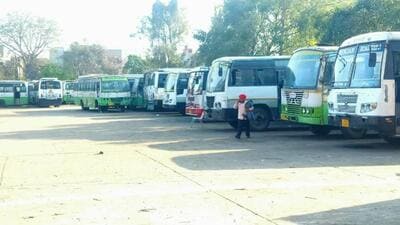 At least a dozen Punjab Roadways buses are currently awaiting maintenance at the Ludhiana depot. (HT Photo) At least a dozen Punjab Roadways buses are currently awaiting maintenance at the Ludhiana depot. (HT Photo)