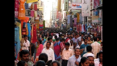 Crowded and difficult: Life in India’s cities. (HT Photo)