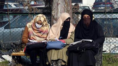 For the first time in February, the night temperatures climbed above the freezing point in six of the seven weather monitoring stations of Kashmir valley. (ANI)