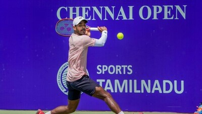 Chennai: India's Sumit Nagal returns to Britain's Jay Clarke during their men's singles quarterfinals match at the Chennai Open 2023 tennis tournament, in Chennai, Friday, Feb. 17, 2023. Nagal won the match 6-1, 6-4. (PTI Photo/R Senthil Kumar) (PTI02_17_2023_000110B) (PTI) Chennai: India's Sumit Nagal returns to Britain's Jay Clarke during their men's singles quarterfinals match at the Chennai Open 2023 tennis tournament, in Chennai, Friday, Feb. 17, 2023. Nagal won the match 6-1, 6-4. (PTI Photo/R Senthil Kumar) (PTI02_17_2023_000110B) (PTI)