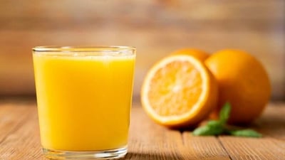 Orange juice, raisins and honey help in providing iron and protein to the blood.&nbsp; (Unsplash)