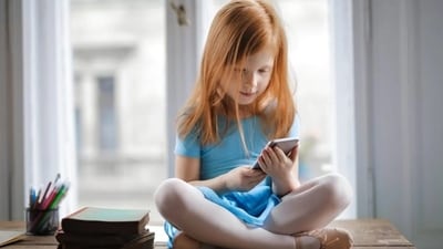 Little kids can't chat online: Ensure your child's safety by closely monitoring their online activity and preventing them from chatting with strangers. For younger children, it's best to limit their online interactions altogether. Instead, you could suggest that they call a friend on the phone or arrange a playdate in person. (Pexels) Little kids can't chat online: Ensure your child's safety by closely monitoring their online activity and preventing them from chatting with strangers. For younger children, it's best to limit their online interactions altogether. Instead, you could suggest that they call a friend on the phone or arrange a playdate in person. (Pexels)