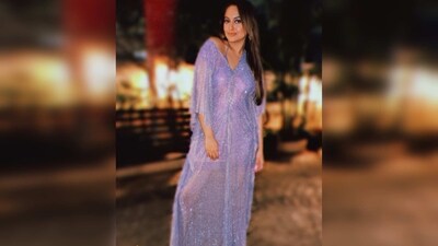 Sonakshi Sinha paired her rhinestone kaftan with a matching dress.&nbsp; (Instagram/@aslisona)
