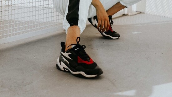 Lancer shoes for women offer optimum comfort. (Pexels)