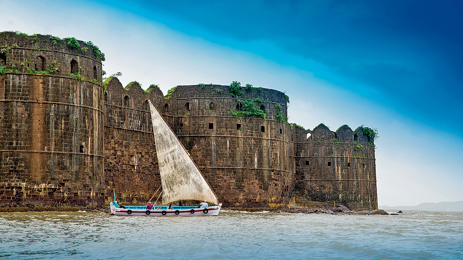 Te 15th-century Murud-Janjira fort built by Raja Ram Rao Patil, the Koli ruler of Janjira, is suffering escalating damage from the impact of rising sea levels and the subsequent rise of groundwater levels. (Shutterstock) Te 15th-century Murud-Janjira fort built by Raja Ram Rao Patil, the Koli ruler of Janjira, is suffering escalating damage from the impact of rising sea levels and the subsequent rise of groundwater levels. (Shutterstock)