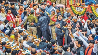 BJP councillors shout slogan against AAP councillors during the elections of Mayor and Deputy Mayor, at the Civic Centre in New Delhi, India, on February 6, 2023. (Raj K Raj/ Hindustan Times) BJP councillors shout slogan against AAP councillors during the elections of Mayor and Deputy Mayor, at the Civic Centre in New Delhi, India, on February 6, 2023. (Raj K Raj/ Hindustan Times)
