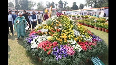 Governor Anandiben Patel at the annual flower and vegetable exhibition at Raj Bhavan in Lucknow on Saturday (Sourced)