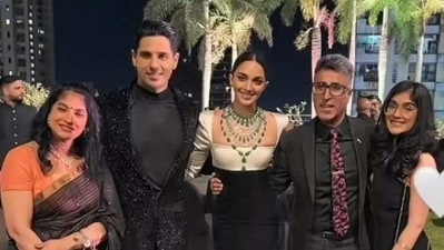 The brother of Vikram Batra, Vishal Batra, was present at the Mumbai reception for Sidharth Malhotra and Kiara Advani. The brother of Vikram Batra, Vishal Batra, was present at the Mumbai reception for Sidharth Malhotra and Kiara Advani.