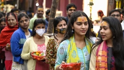 "We worship God here with Veda Mantras. This is the glory of Shiva. On the day of Mahashivaratri, the Lord appeared in the form of a Linga and as per the order of the Lord we worship the Linga," a Hindu seer of Babulnath Temple told news agency ANI. (HT Photo/Deepak Gupta) "We worship God here with Veda Mantras. This is the glory of Shiva. On the day of Mahashivaratri, the Lord appeared in the form of a Linga and as per the order of the Lord we worship the Linga," a Hindu seer of Babulnath Temple told news agency ANI. (HT Photo/Deepak Gupta)