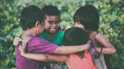 Working in groups not only improves their social skills but also enhances their ability to communicate, problem-solve, and develop leadership qualities. (Pexels) Working in groups not only improves their social skills but also enhances their ability to communicate, problem-solve, and develop leadership qualities. (Pexels)