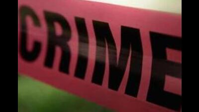 “Around 5pm on Saturday, the duo and their wives got into an argument with Ravikumar, which led to a physical altercation. During this time, Ravikumar collapsed and was rushed to the Holy Spirit Hospital, where he was declared dead before admission,” said senior police inspector Satish Gaikwad, MIDC police station. (Image for representation) “Around 5pm on Saturday, the duo and their wives got into an argument with Ravikumar, which led to a physical altercation. During this time, Ravikumar collapsed and was rushed to the Holy Spirit Hospital, where he was declared dead before admission,” said senior police inspector Satish Gaikwad, MIDC police station. (Image for representation)