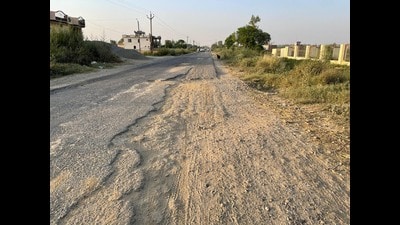 A view of the dilapidated condition of road that connect Amritsar to Kartarpur Corridor. (Photo by Sameer Sehgal /Hindustan Times) A view of the dilapidated condition of road that connect Amritsar to Kartarpur Corridor. (Photo by Sameer Sehgal /Hindustan Times)