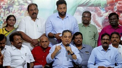 Makkal Needhi Maiam (MNM) president Kamal Haasan addresses the media to express his support for DMK-Congress alliance candidate EVKS Elangovan in Erode East bypoll. (ANI) Makkal Needhi Maiam (MNM) president Kamal Haasan addresses the media to express his support for DMK-Congress alliance candidate EVKS Elangovan in Erode East bypoll. (ANI)