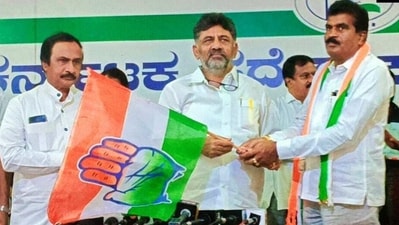 Karnataka's Lingayat leader HD Thammaiah quits BJP, joins Congress Karnataka's Lingayat leader HD Thammaiah quits BJP, joins Congress