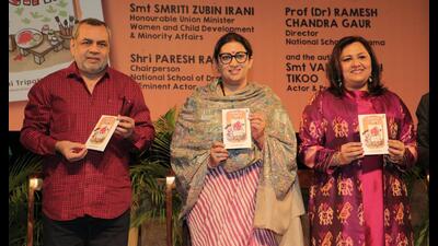 Paresh Rawal, Smriti Irani, Vani Tripathi Tikoo (Photo:Manoj Verma/HT) Paresh Rawal, Smriti Irani, Vani Tripathi Tikoo (Photo:Manoj Verma/HT)