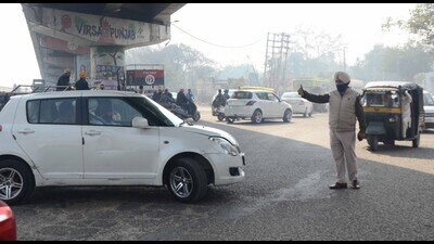 Shortage of traffic personnel leads to chaos, congestion on roads in Ludhiana Shortage of traffic personnel leads to chaos, congestion on roads in Ludhiana