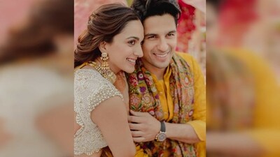 Kiara Advani and Sidharth Malhotra couldn't stop smiling as they geared up for the big day. (Instagram/@kiaraaliaadvani)