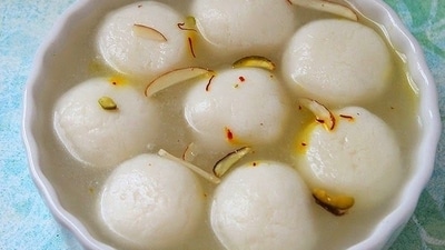 Rasgulla: Rasgulla is a soft, spongy, white ball-shaped sweet made from chhena (cottage cheese) and semolina dough, which is then soaked in sugar syrup. It is believed to have originated in East India and was introduced by the Portuguese.&nbsp; (Pinterest)