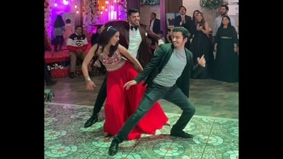 Amisha is dancing with her brothers Ekansh and Gagan to Jehda Nasha and Nadiyon Paar at a function. (Instagram/@dancewithamisha) Amisha is dancing with her brothers Ekansh and Gagan to Jehda Nasha and Nadiyon Paar at a function. (Instagram/@dancewithamisha)