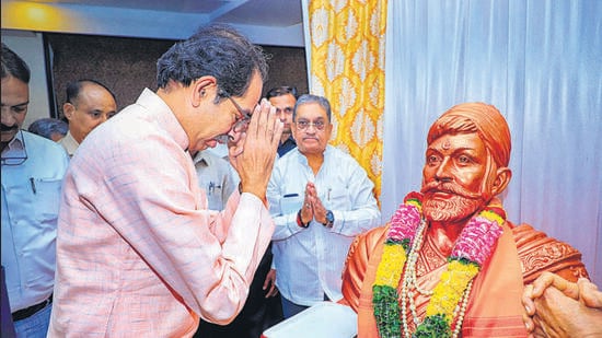 Mumbai: Former Maharashtra chief minister Uddhav Thackeray pays tribute to the bust of Chhatrapati Shivaji Maharaj, in Mumbai, Sunday, Feb. 19, 2023. (PTI Photo) (PTI02_19_2023_000369B) (PTI)