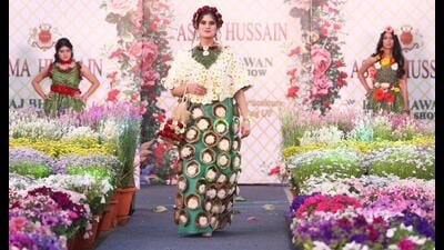 Models sporting flowers and leaf based dresses and jewellery during the show held at Raj Bhawan (Deepak Gupta/HT) Models sporting flowers and leaf based dresses and jewellery during the show held at Raj Bhawan (Deepak Gupta/HT)