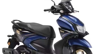 Yamaha's Ray ZR street scooter. Yamaha's Ray ZR street scooter.